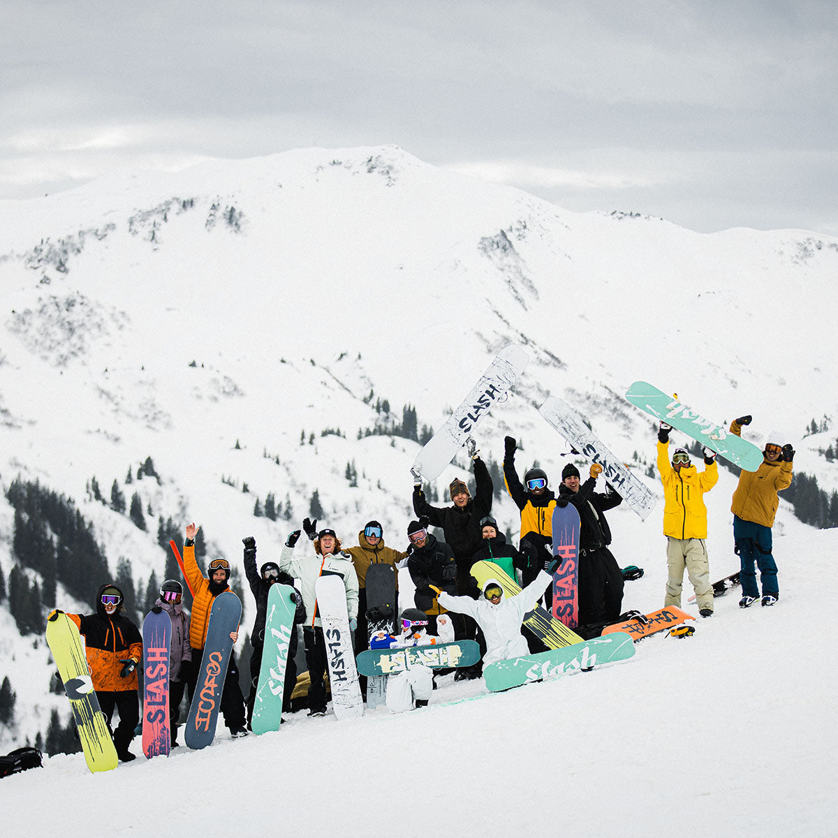 Slash by GiGi - Splash Kids Snowboard - ApARTment