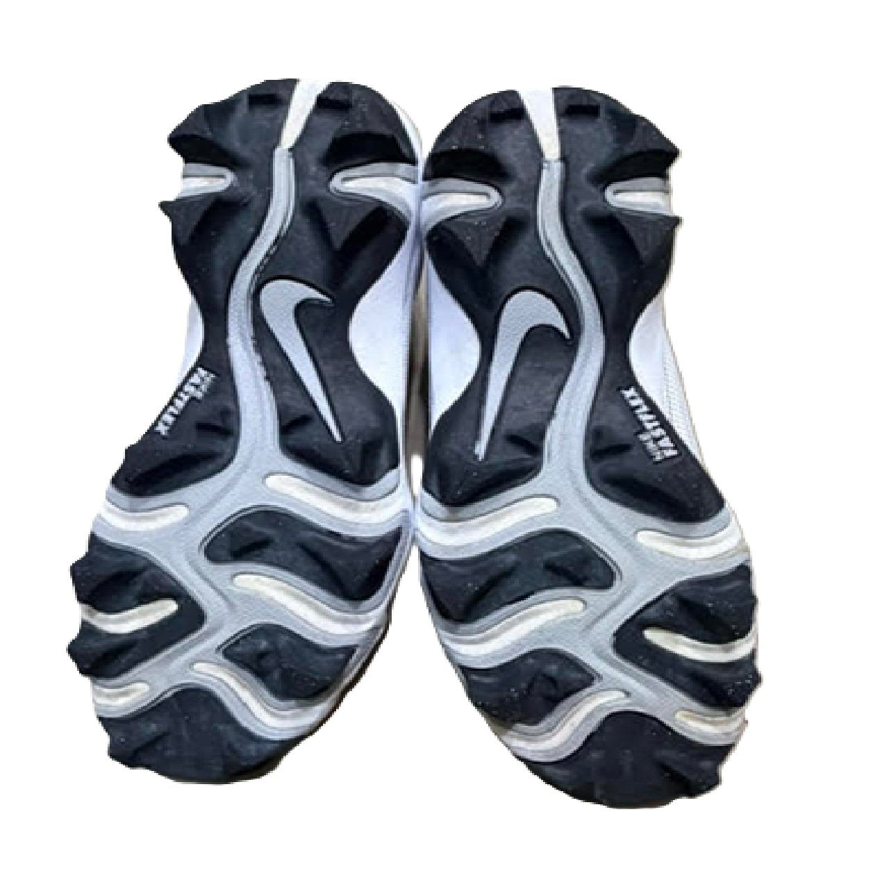 Nike Vapor Shark 3 Low Top Football Cleat White/Gray 5Y BM1