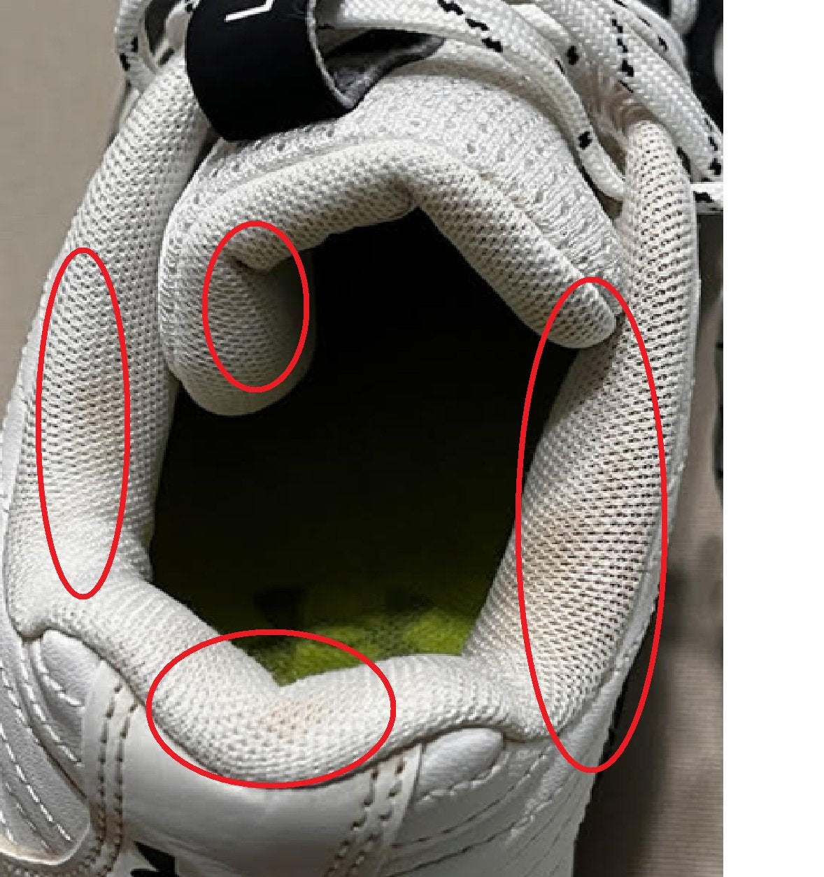 Under Armour Leadoff Youth RM Baseball Cleats 5.5Y